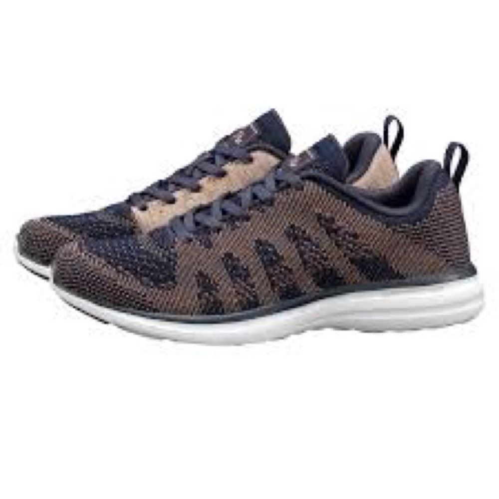 APL Techloom Pro size 6 sneakers - worn 1x!!